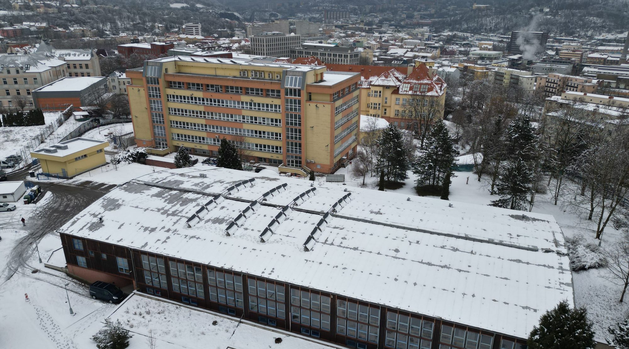 Areál PF v ul. České mládeže 8 bude 25. dubna 2025 z důvodů odstávky elektřiny uzavřen